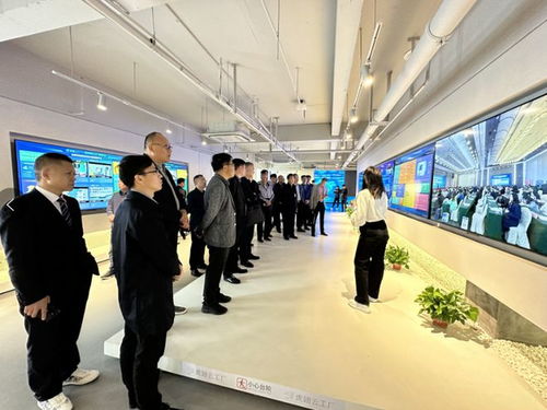天长市40家企业老板到虎翅云工厂总部学习交流
